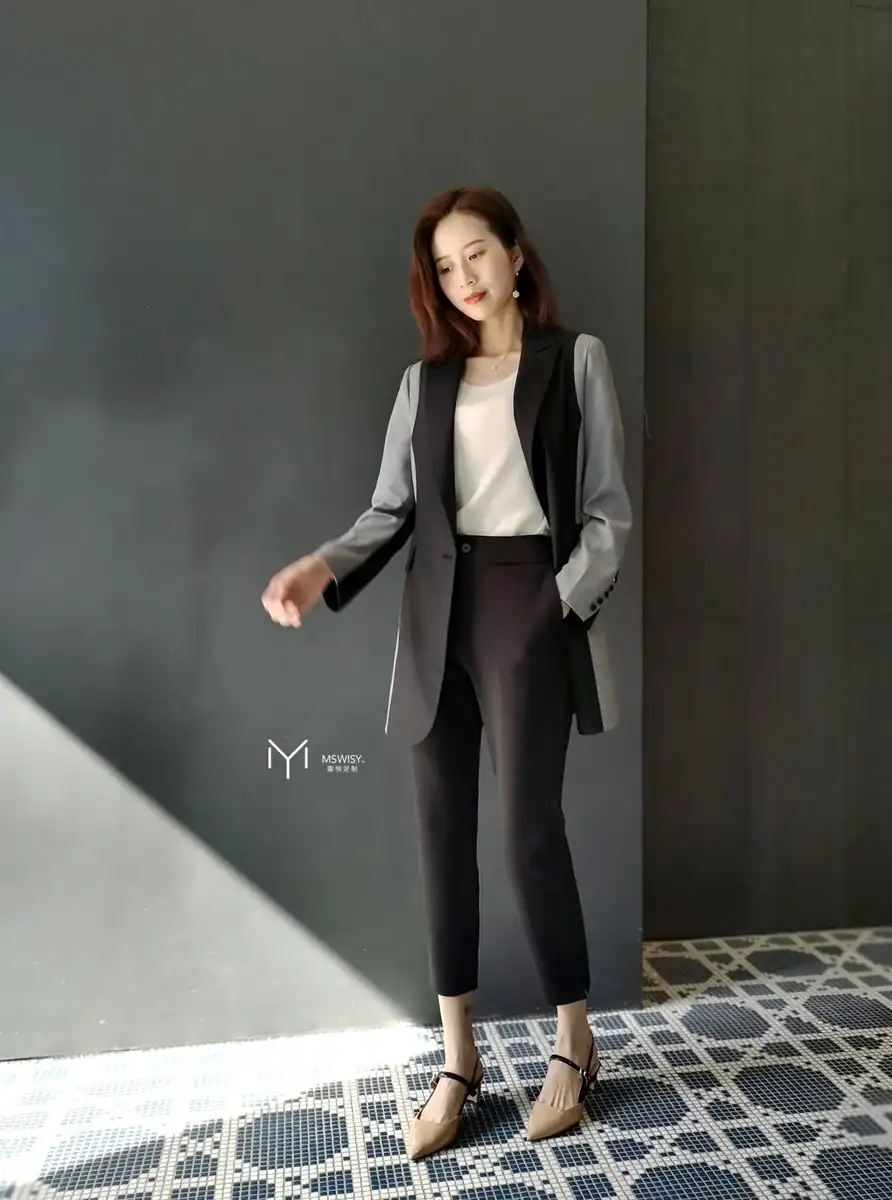 撞色设计款西装