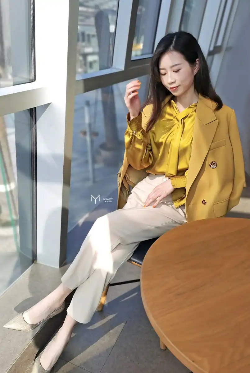 芒黄色男朋友大SIZE女西装