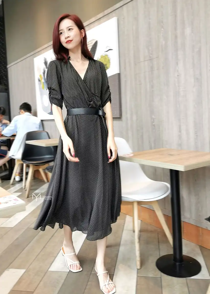 里外全真丝翻领交叉深V连衣裙