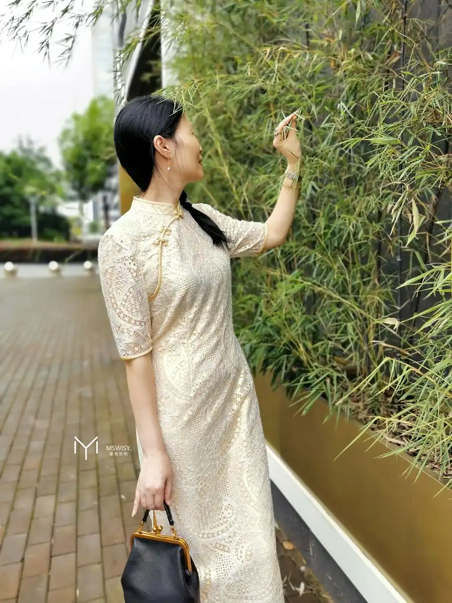 真丝内里盘扣金丝蕾丝长旗袍