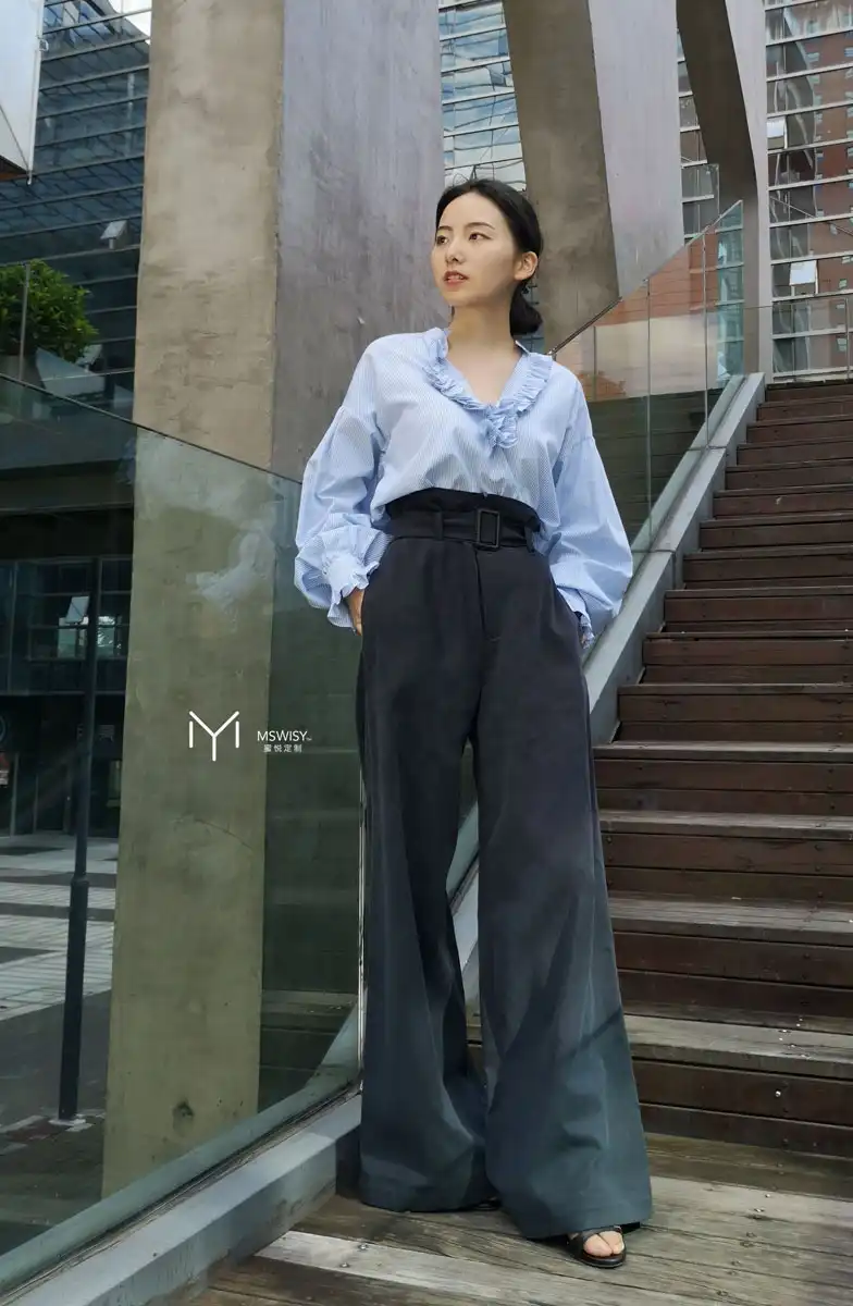 中袖木耳边下摆不齐连衣裙