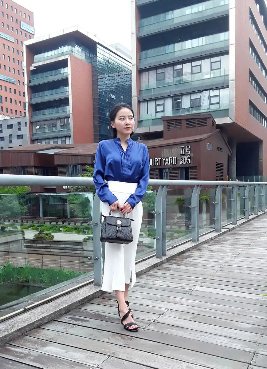 真丝立领褶皱长袖衬衣