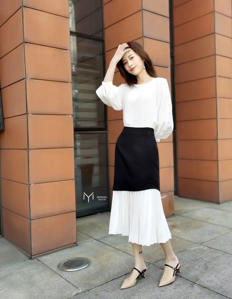 双层百褶撞色半裙