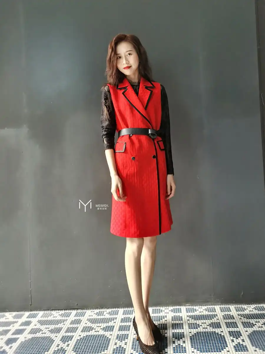 西装领双排扣长马甲